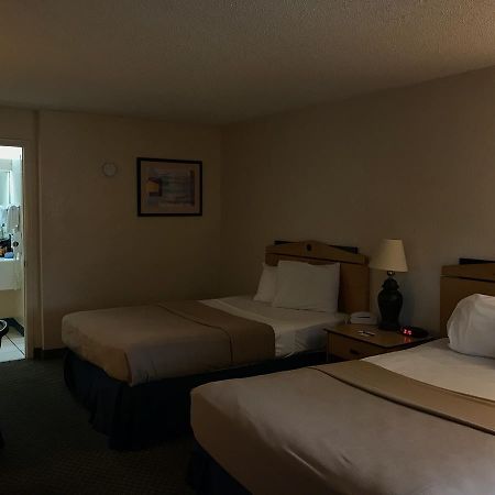 Quality Inn Tampa Luaran gambar