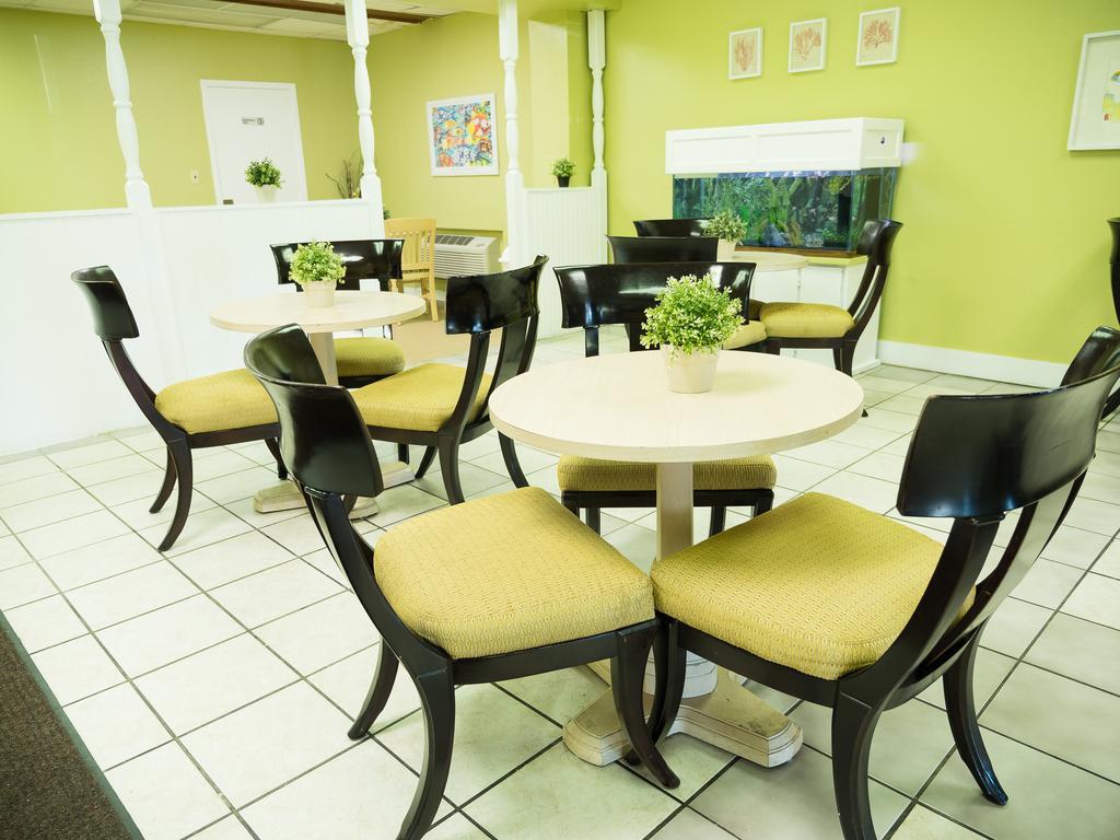 Quality Inn Tampa Luaran gambar